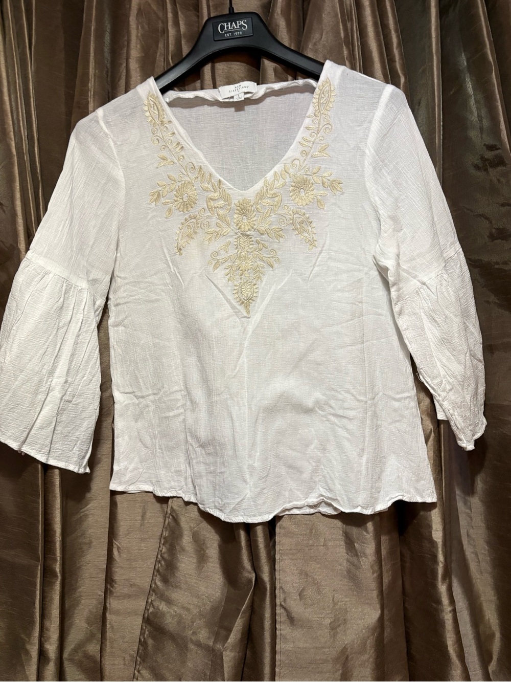 new directions White Tunic with Cream Floral Embroidery 20↔️15↕️ #1802